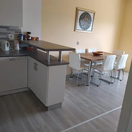 Tany Apartment *