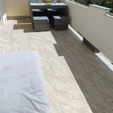Apartment Tany